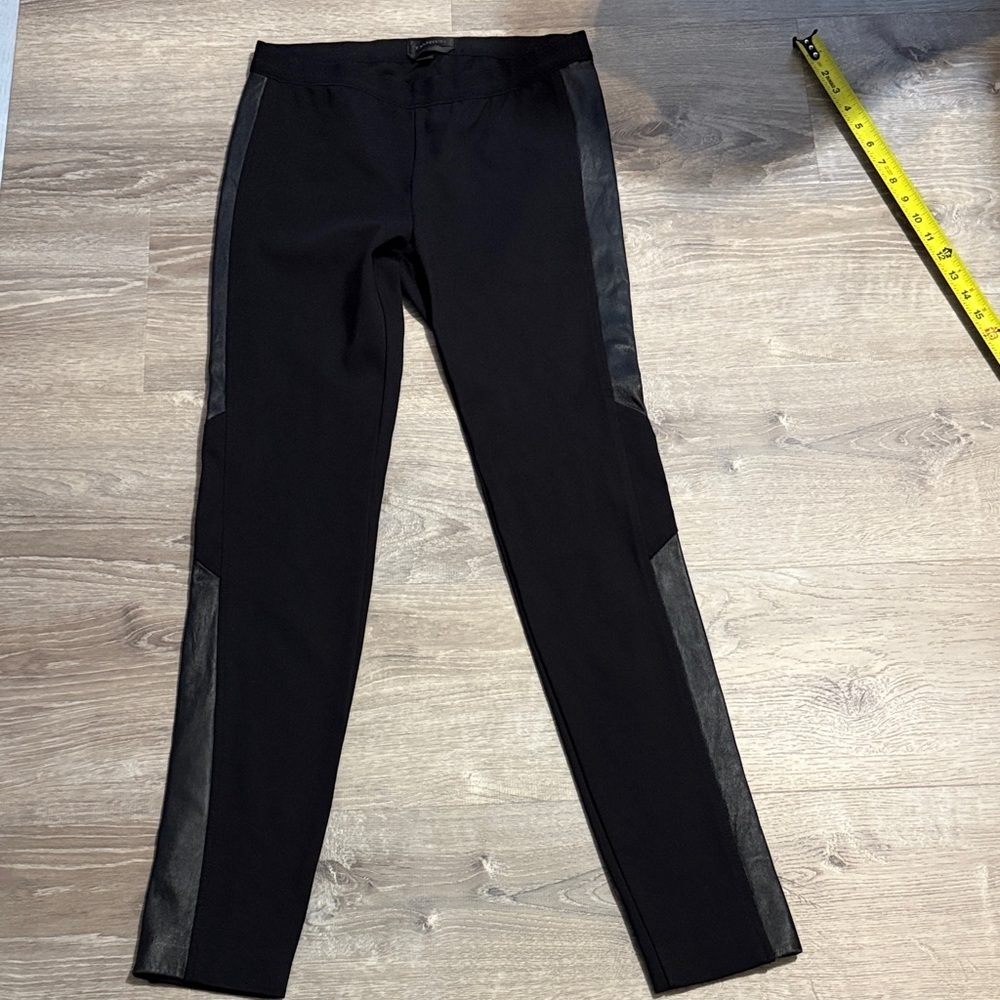 Danier Pull on legging Pant